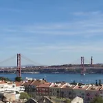 Apartamento Ajuda Palace *